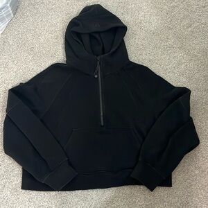 black lululemon scuba